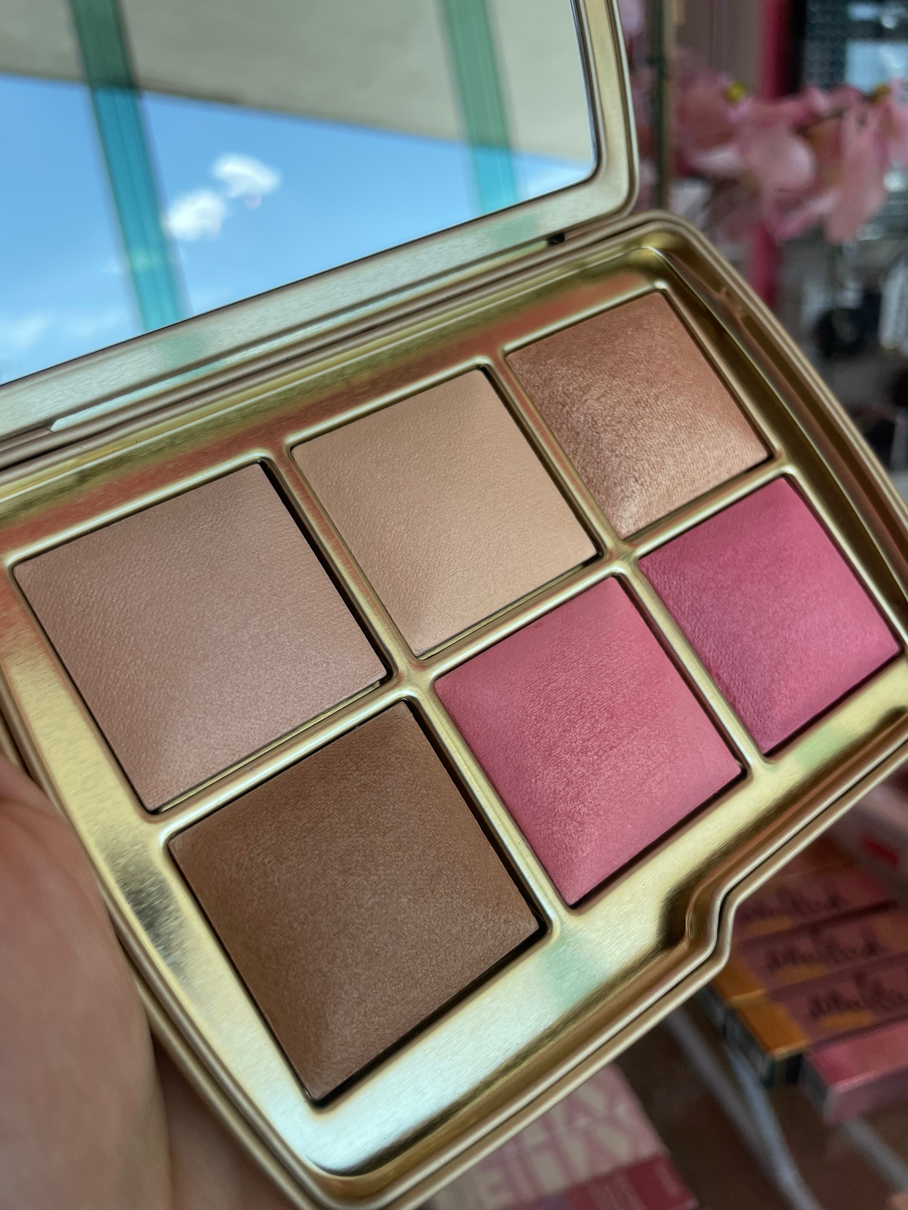 HOURGLASS I Barney´s New York Palette