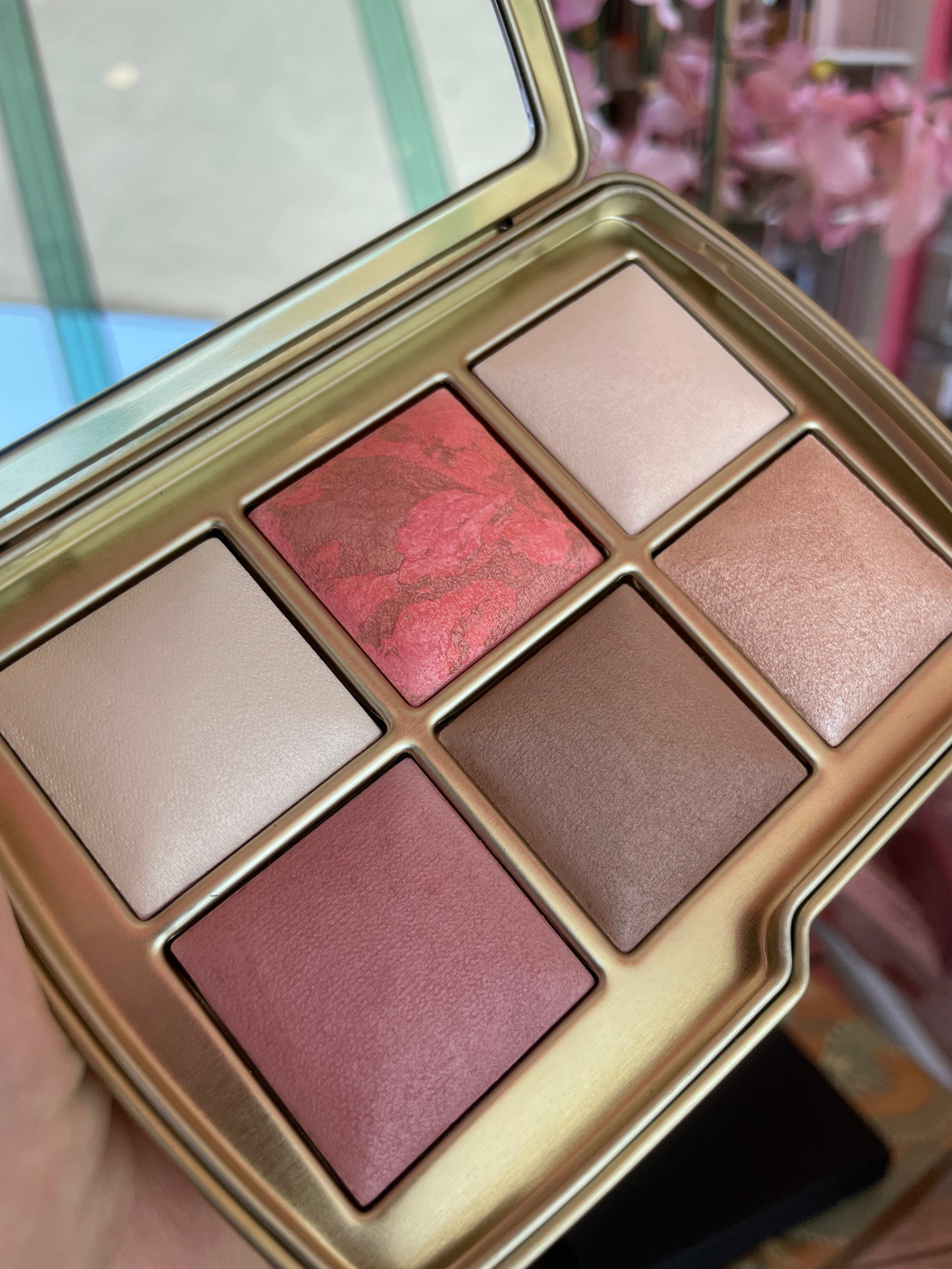 HOURGLASS I Unlocked Dragon Palette
