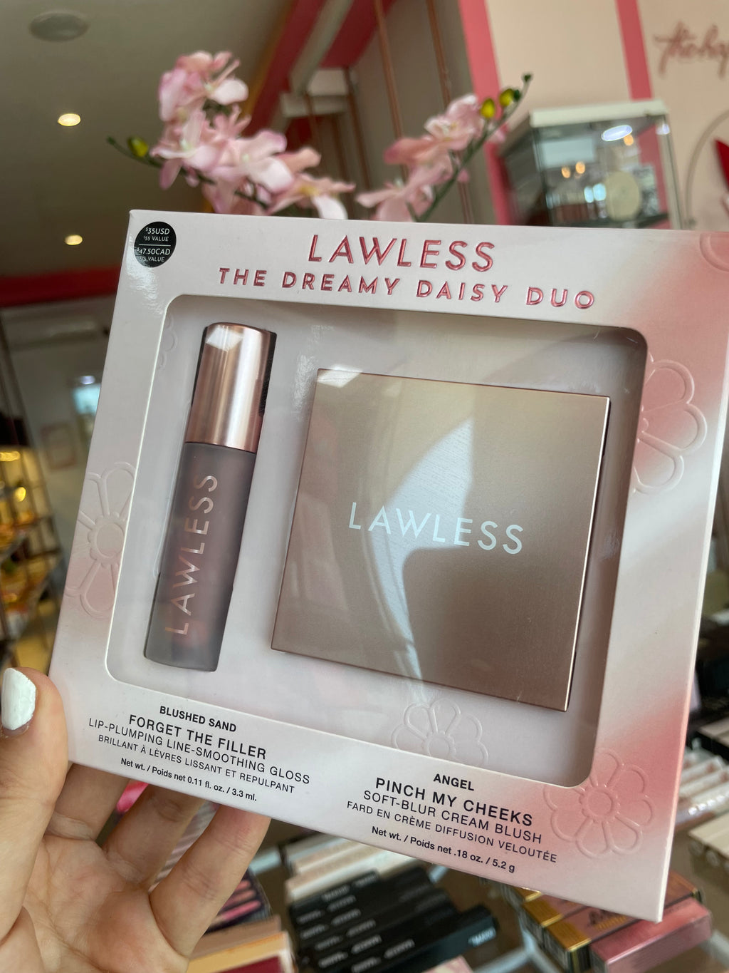 LAWLESS I The Dreamy Daisy Duo